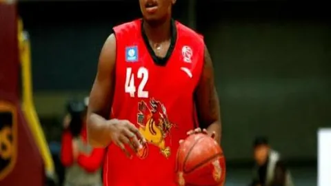 约书亚与弗里大战最新进展：沙特拳击主席披露与吉普赛国王沟通细节